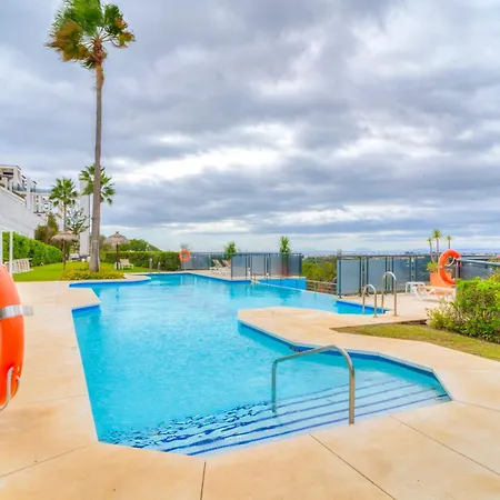 Apartment Serendipity Flat- Stunning Views And Serene Interior Estepona