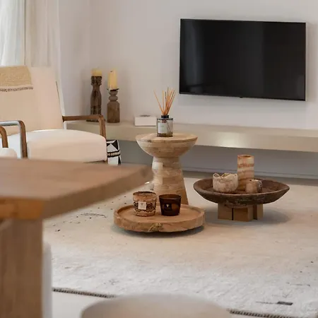 - Serendipity Flat- Stunning Views And Serene Interior Apartment