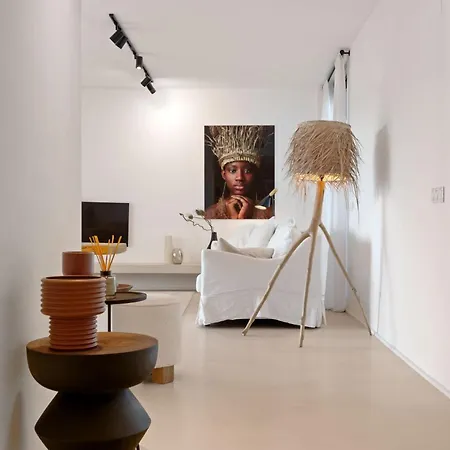 Serendipity Flat- Stunning Views And Serene Interior Apartment *