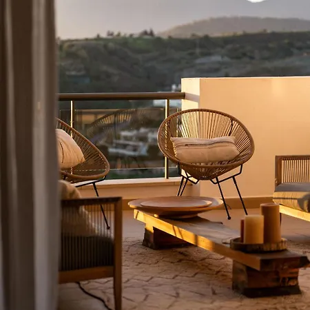 Apartment Serendipity Flat- Stunning Views And Serene Interior Estepona